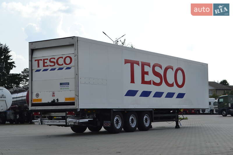 Рефрижератор полуприцеп Schmitz Cargobull SKO 24 2006 в Хусте