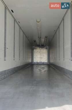 Рефрижератор напівпричіп Schmitz Cargobull SKO 24 2012 в 
