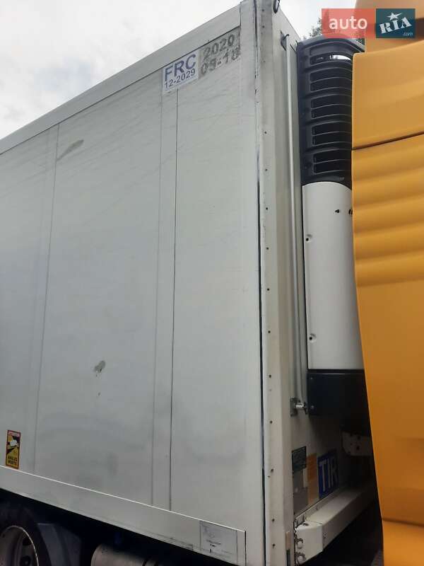 Рефрижератор полуприцеп Schmitz Cargobull SKO 24 2002 в Киеве