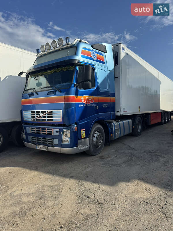 Рефрижератор полуприцеп Schmitz Cargobull SKO 24 2011 в Золочеве