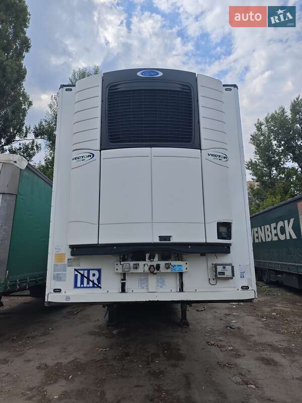 Рефрижератор полуприцеп Schmitz Cargobull SKO 24 2014 в Киеве