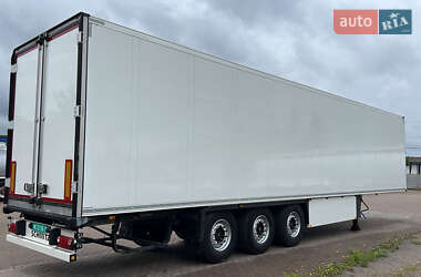 Рефрижератор напівпричіп Schmitz Cargobull SKO 24 2017 в 