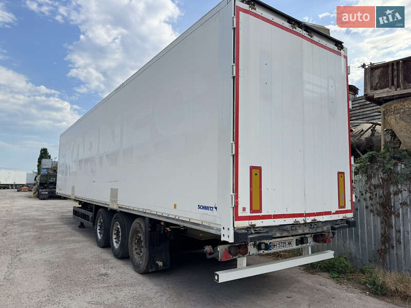 Фургон полуприцеп Schmitz Cargobull SKO 24 2008 в Одессе