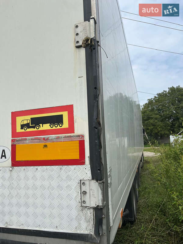 Рефрижератор напівпричіп Schmitz Cargobull SKO 24 2003 в Чернівцях фото 4 Рефрижератор напівпричіп Schmitz Cargobull SKO 24 2003 в Чернівцях