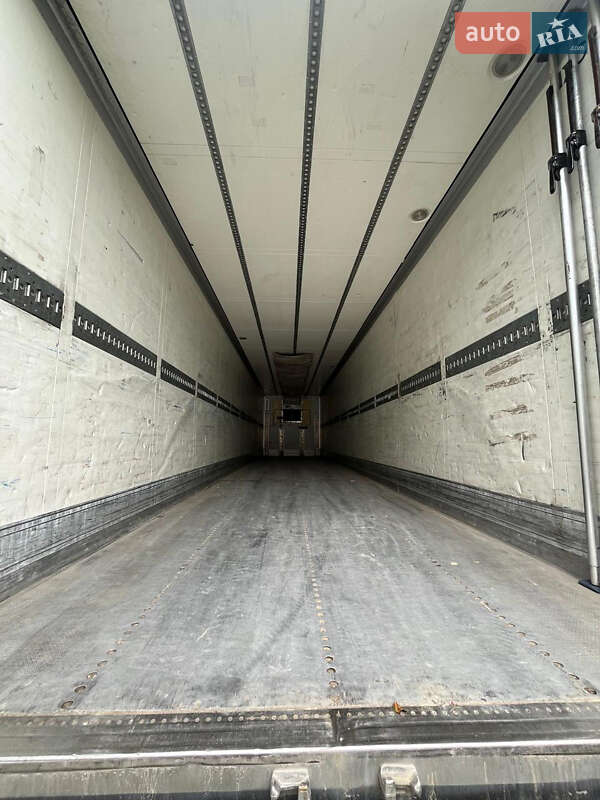 Рефрижератор напівпричіп Schmitz Cargobull SKO 24 2003 в Чернівцях фото 6 Рефрижератор напівпричіп Schmitz Cargobull SKO 24 2003 в Чернівцях