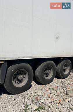 Рефрижератор Schmitz Cargobull SKO 24 2001 в 