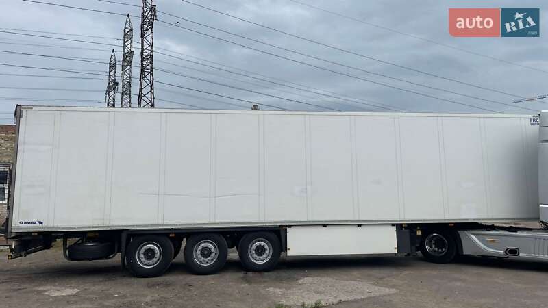 Рефрижератор полуприцеп Schmitz Cargobull SKO 24 2011 в Киеве