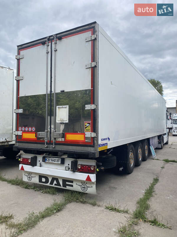 Рефрижератор полуприцеп Schmitz Cargobull SKO 24 2002 в Чернигове