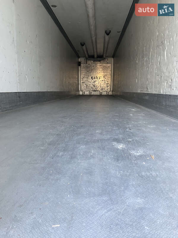Рефрижератор полуприцеп Schmitz Cargobull SKO 24 2002 в Чернигове