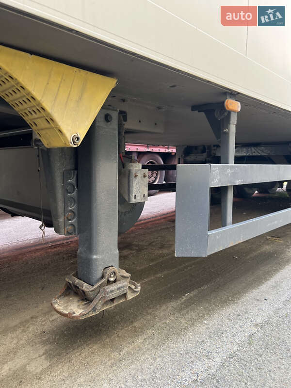 Рефрижератор полуприцеп Schmitz Cargobull SKO 24 2007 в Киеве фото 17 Рефрижератор полуприцеп Schmitz Cargobull SKO 24 2007 в Киеве