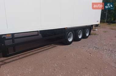 Рефрижератор полуприцеп Schmitz Cargobull SKO 24 2008 в Киеве