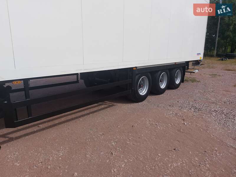 Рефрижератор напівпричіп Schmitz Cargobull SKO 24 2008 в Києві