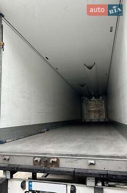 Рефрижератор полуприцеп Schmitz Cargobull SKO 24 2015 в 