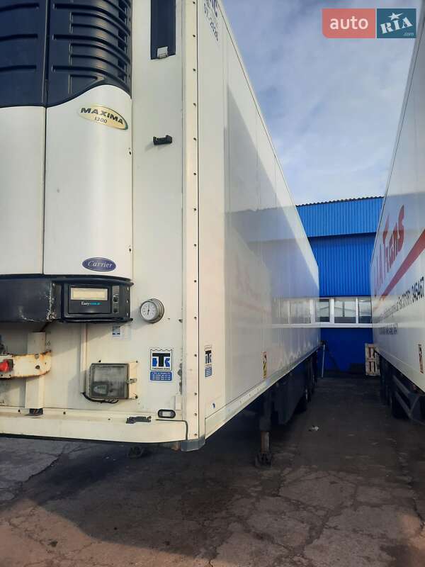 Рефрижератор полуприцеп Schmitz Cargobull SKO 24 2011 в Чернигове