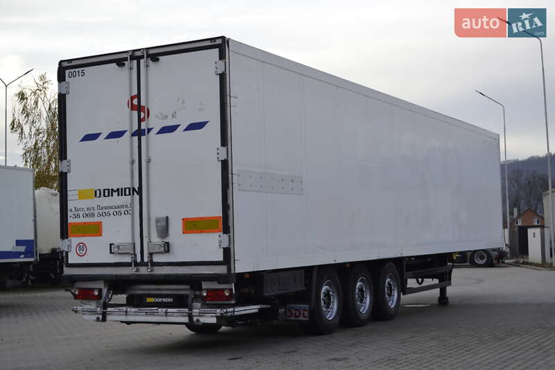 Ізотермічна будка Schmitz Cargobull SKO 24 2003 в Хусті