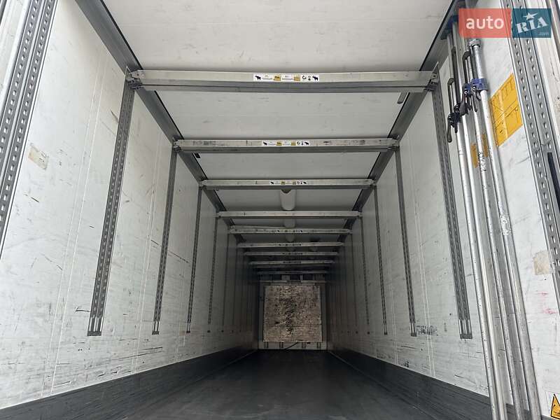Рефрижератор полуприцеп Schmitz Cargobull SKO 24 2018 в Калуше