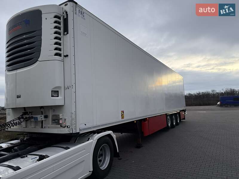 Schmitz Cargobull SKO 24 2017