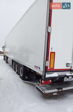 Рефрижератор полуприцеп Schmitz Cargobull SKO 24 2014 в Черновцах