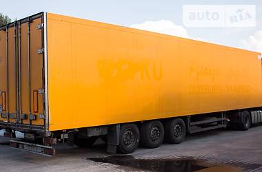 Рефрижератор напівпричіп Schmitz Cargobull SKO 2002 в Володимир-Волинському