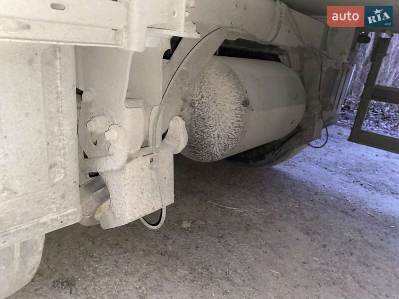 Рефрижератор напівпричіп Schmitz Cargobull SKO 2011 в Чернівцях