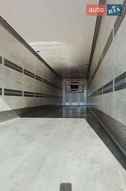 Рефрижератор полуприцеп Schmitz Cargobull SKO 2007 в 