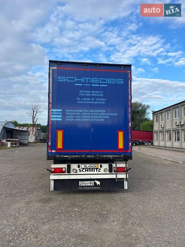 Изотермическая будка Schmitz Cargobull SKO 2015 в Черновцах