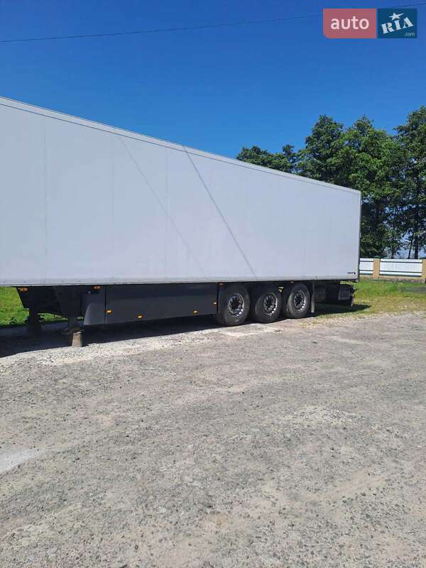 Schmitz Cargobull SKO 2011