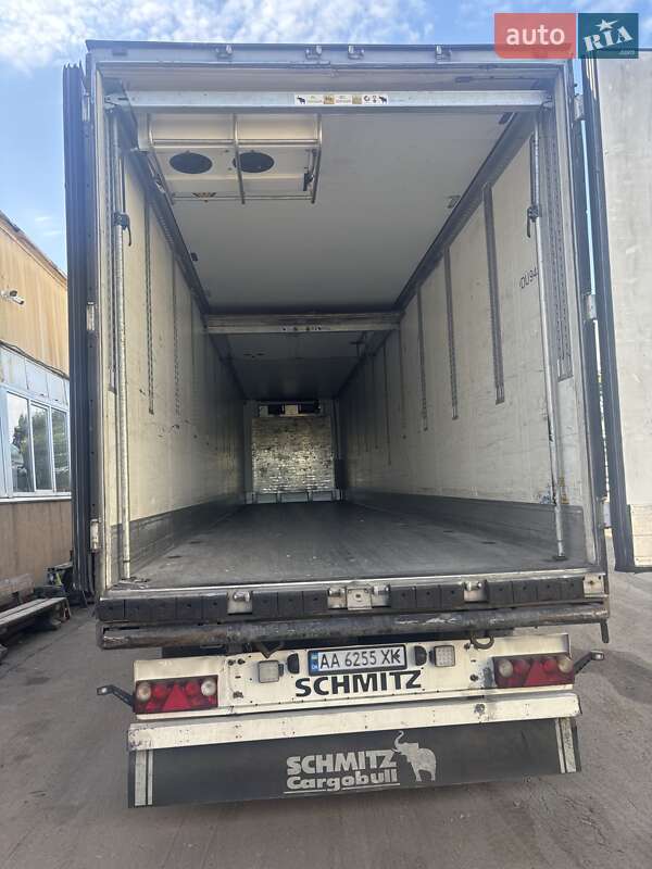 Рефрижератор полуприцеп Schmitz Cargobull SKO 2012 в Борисполе