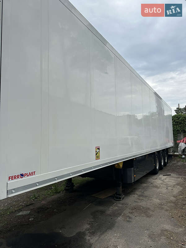 Рефрижератор Schmitz Cargobull SKO 2012 в Киеве