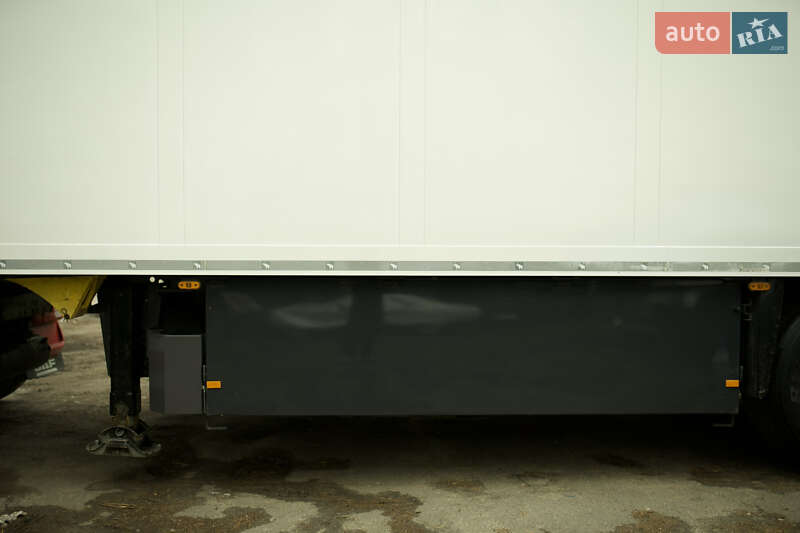 Рефрижератор Schmitz Cargobull SKO 2012 в Киеве