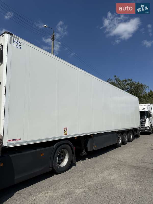 Рефрижератор полуприцеп Schmitz Cargobull SKO 2018 в Киеве