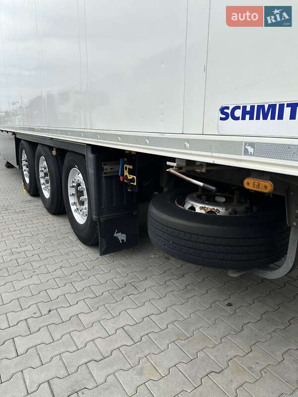 Schmitz Cargobull SKO 2012