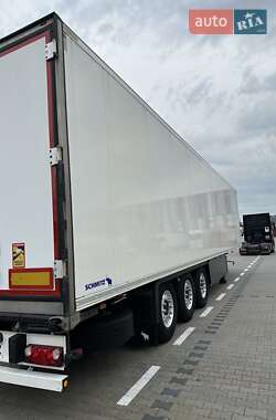 Рефрижератор напівпричіп Schmitz Cargobull SKO 2012 в 