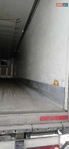 Рефрижератор полуприцеп Schmitz Cargobull SKO 2009 в Киеве