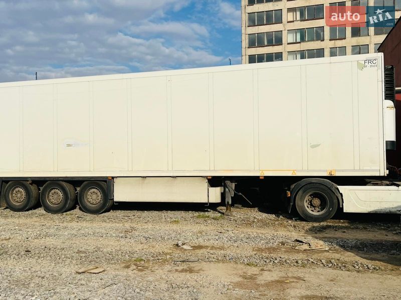 Schmitz Cargobull SKO 2009