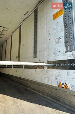 Рефрижератор полуприцеп Schmitz Cargobull SL 2013 в 