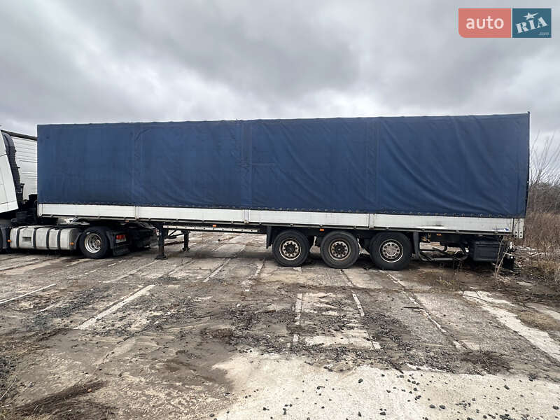 Тентований борт (штора) - напівпричіп Schmitz Cargobull SPR 24 2010 в Рожище