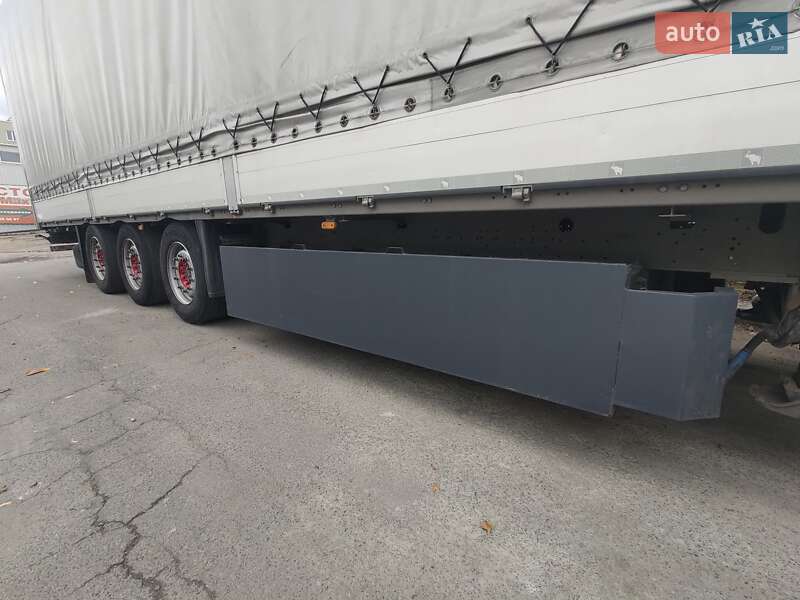 Бортовий напівпричіп Schmitz Cargobull SPR 24 2013 в Києві