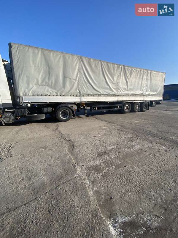 Бортовой полуприцеп Schmitz Cargobull SPR 2007 в Горишних Плавнях