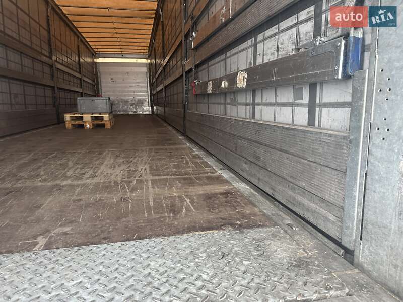 Тентованный борт (штора) - полуприцеп Schmitz Cargobull SPR 2018 в Киеве