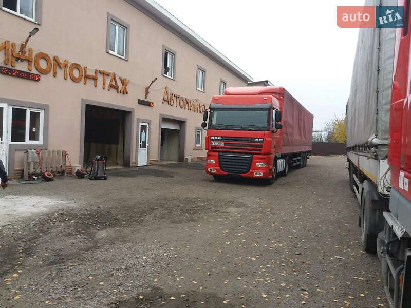 Бортовой полуприцеп Schmitz S-01 2000 в Киеве