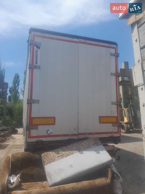 Тентованный борт (штора) - полуприцеп Schmitz S-01 2006 в Одессе фото Тентованный борт (штора) - полуприцеп Schmitz S-01 2006 в Одессе