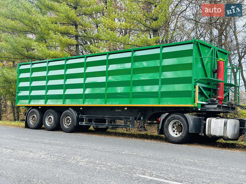 Самосвал полуприцеп Schmitz S-01 2006 в Лубнах