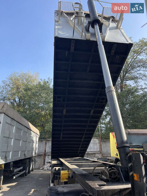 Самосвал полуприцеп Schmitz S-01 2002 в Запорожье фото 2 Самосвал полуприцеп Schmitz S-01 2002 в Запорожье