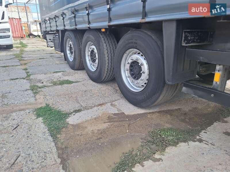 Тентований борт (штора) - напівпричіп Schmitz S-01 2008 в Одесі