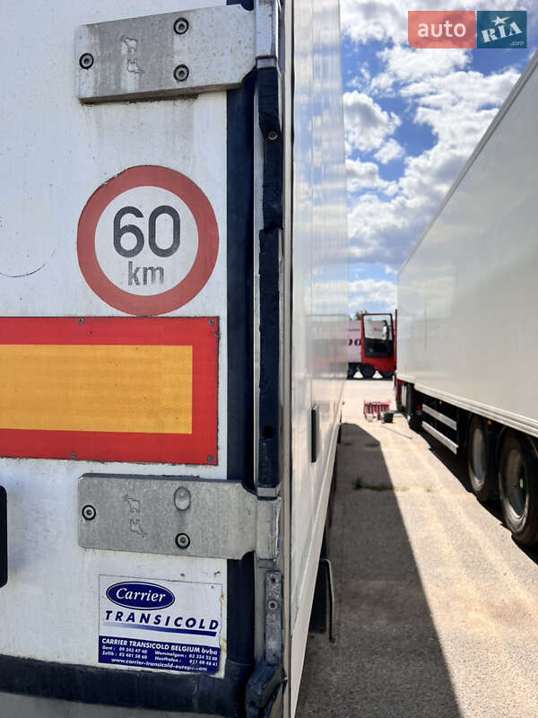 Рефрижератор полуприцеп Schmitz S-01 2004 в Черкассах