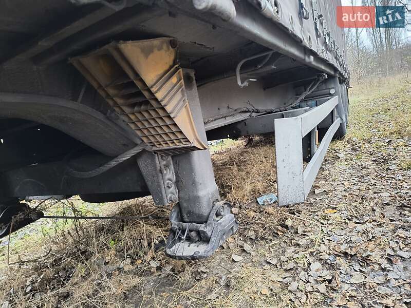 Тентованный борт (штора) - полуприцеп Schmitz S-01 2003 в Киеве фото 13 Тентованный борт (штора) - полуприцеп Schmitz S-01 2003 в Киеве