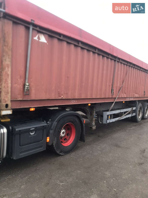 Зерновоз - полуприцеп Schmitz S-01 2004 в Виннице