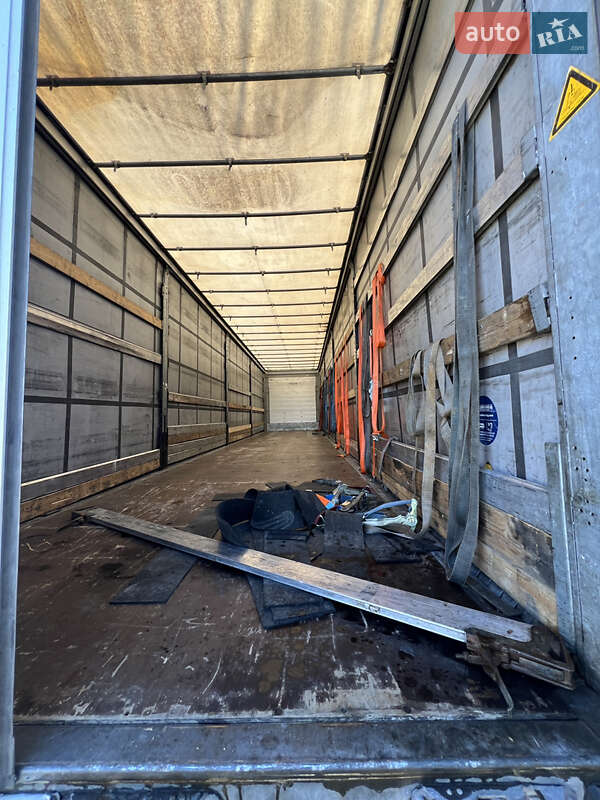 Тентованный борт (штора) - полуприцеп Schmitz SCB 2016 в Иршаве