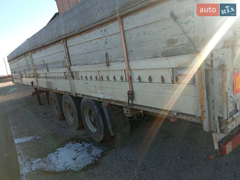 Зерновоз - напівпричіп Schmitz SCS 24 2000 в Лохвиці